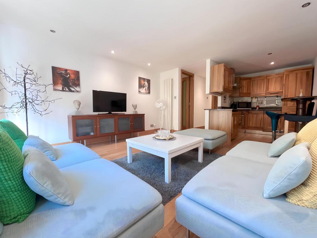 Kensington Luxury Apartments Londen Buitenkant foto